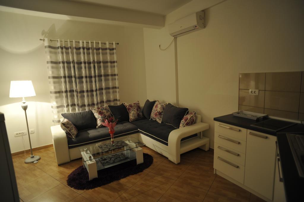 Apartment Jovana Nikšić Pokoj fotografie