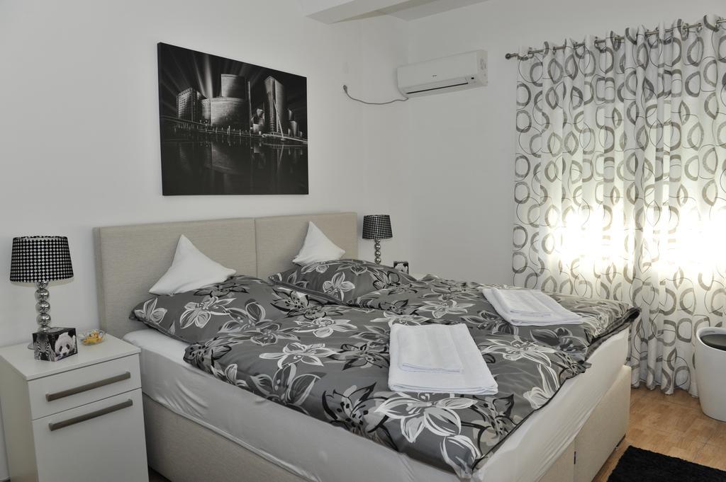 Apartment Jovana Nikšić Pokoj fotografie